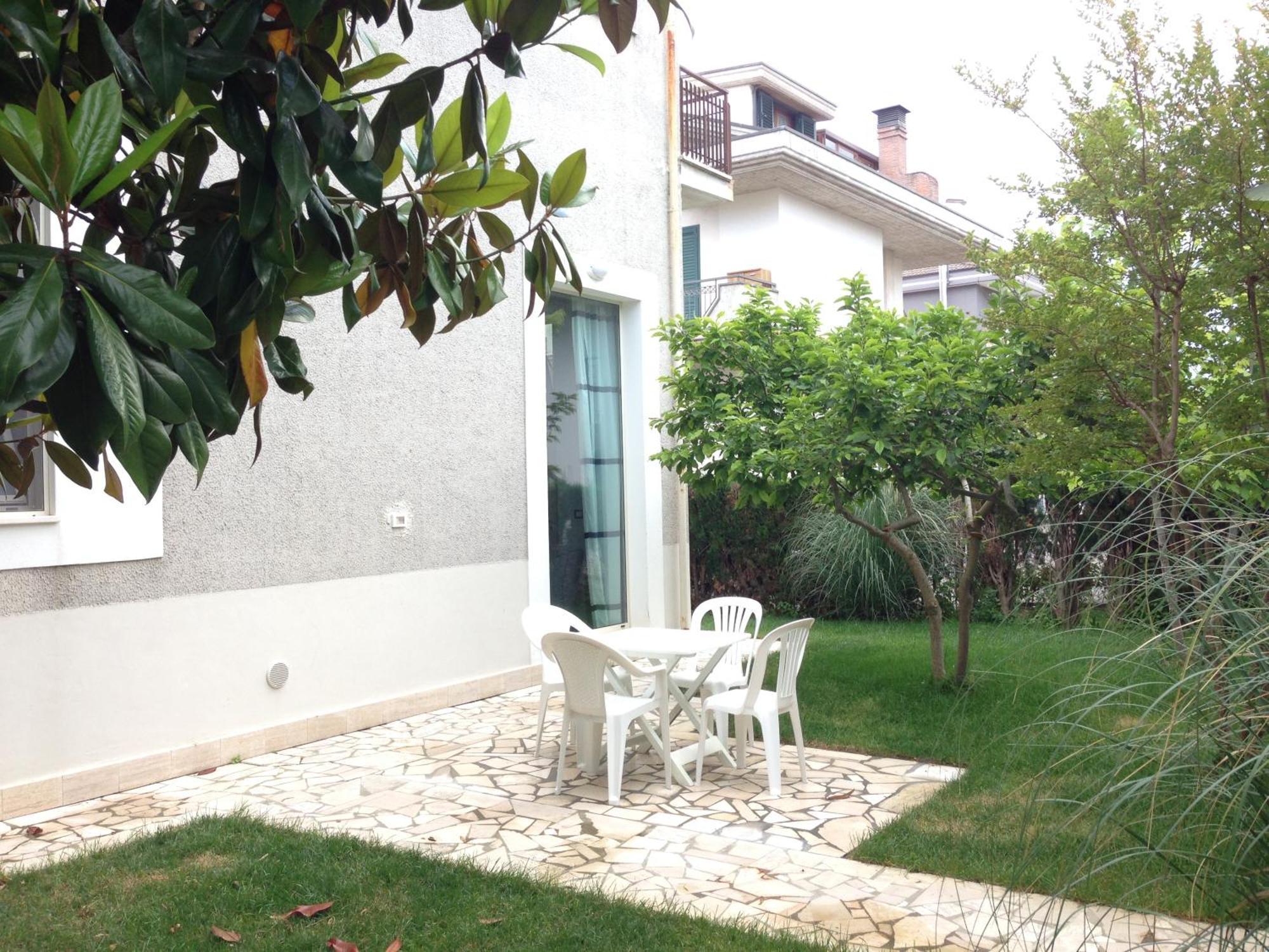 Loft 3, A 150 M Dal Mare, Pineto Centro Apartment Exterior foto
